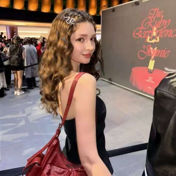 Meet your Posher, Ron - Picture 1 of 1